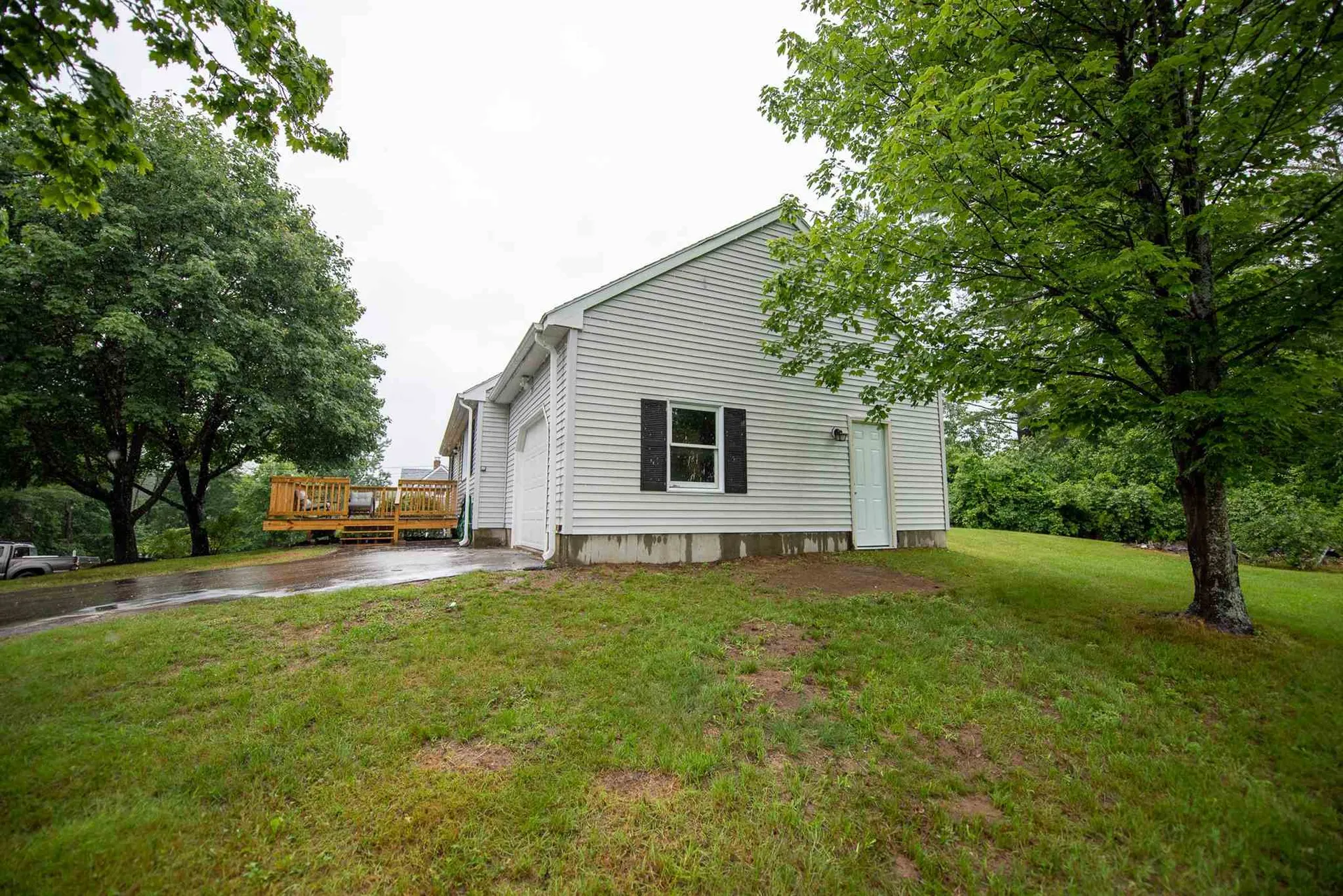 27 Mountain View Drive Tilton NH 03276