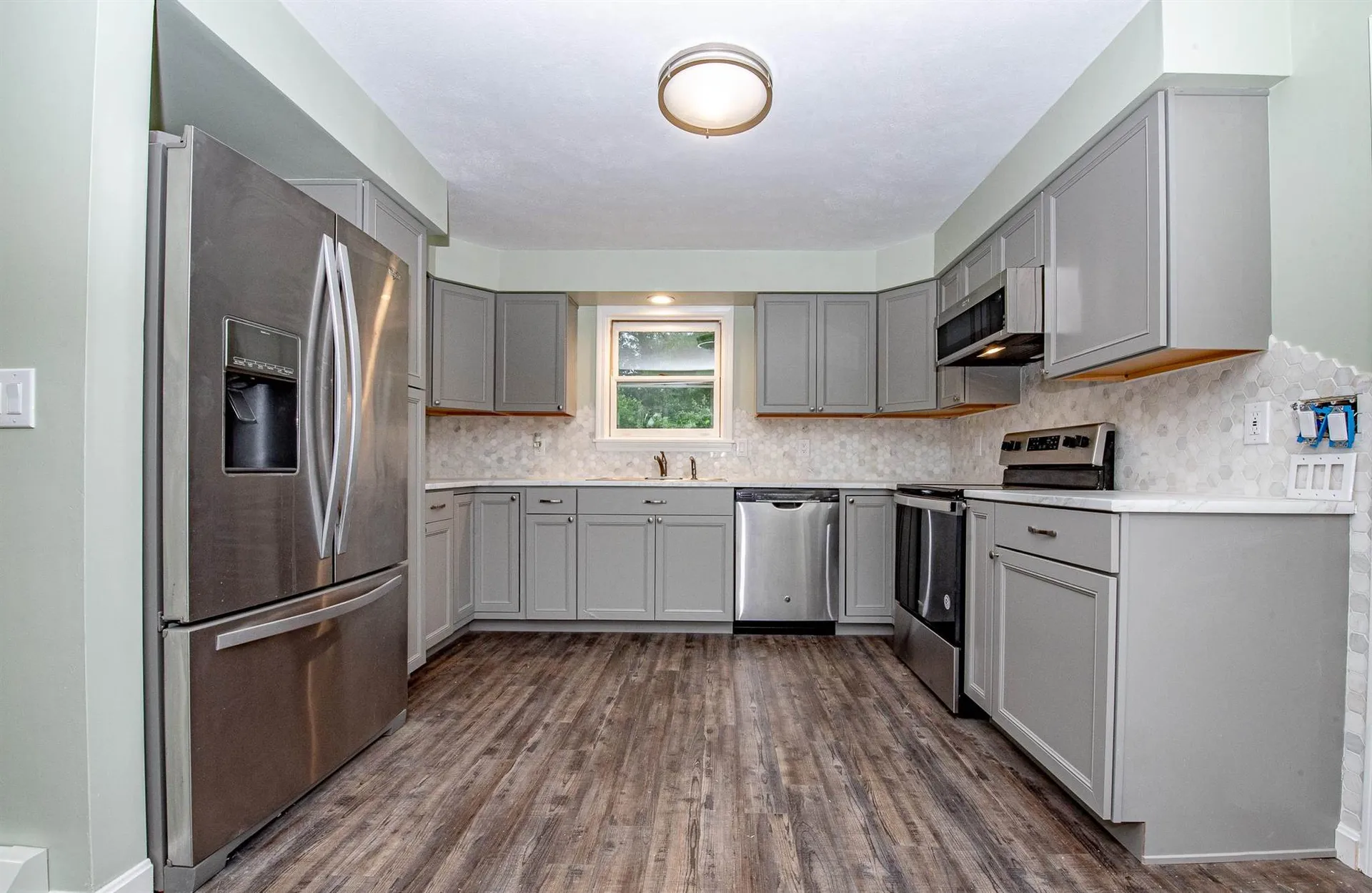 27 Mountain View Drive Tilton NH 03276