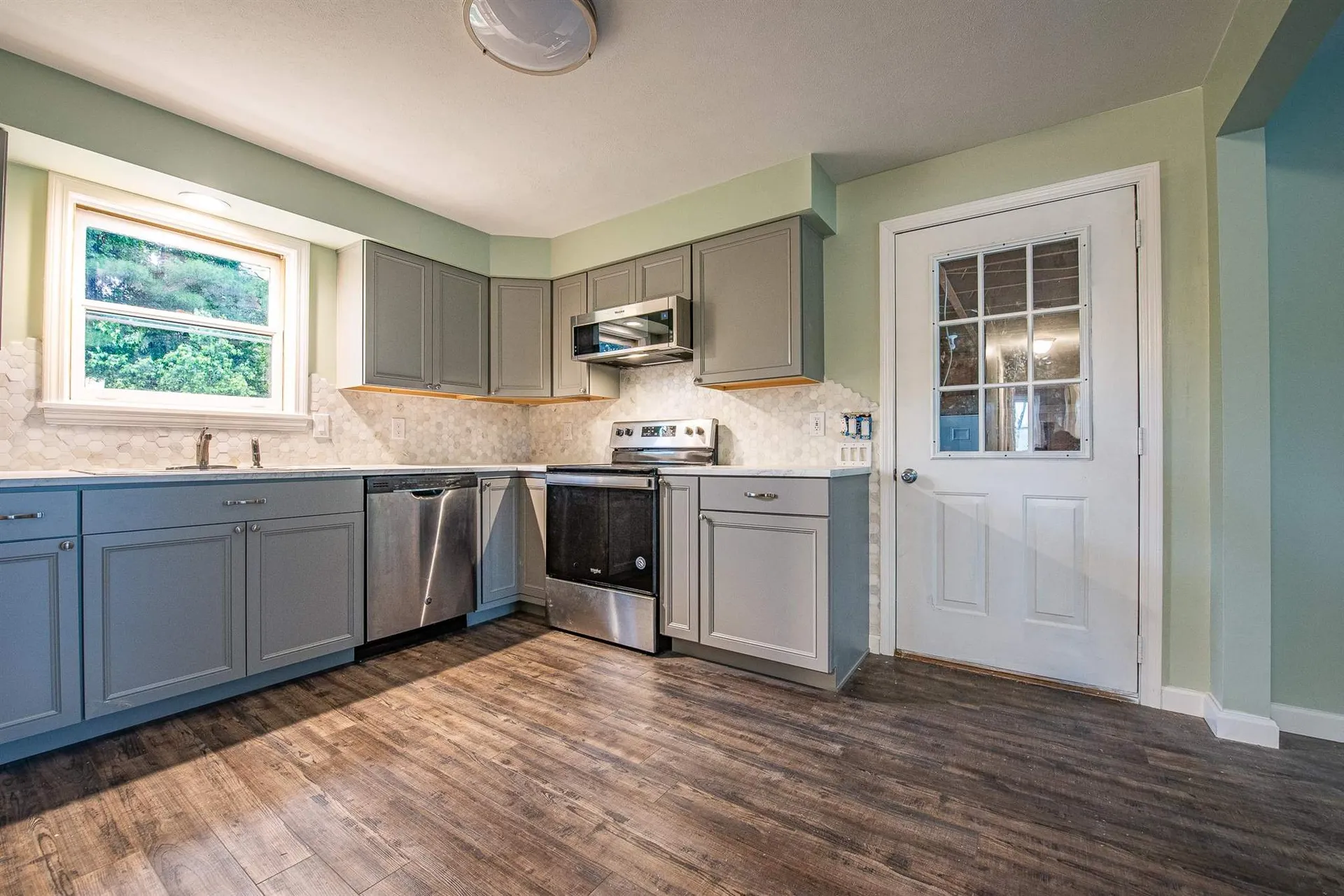 27 Mountain View Drive Tilton NH 03276