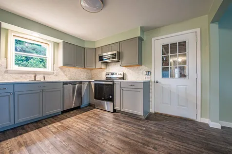 27 Mountain View Drive Tilton NH 03276