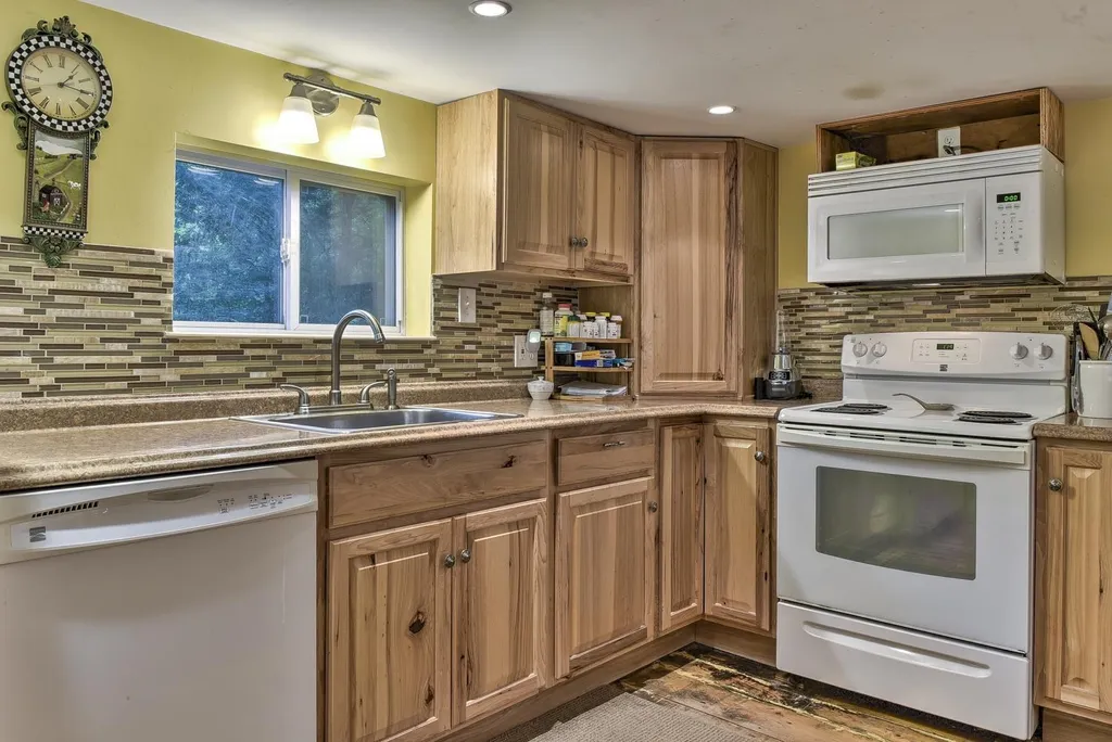 31 Mill Road Keene NH 03431