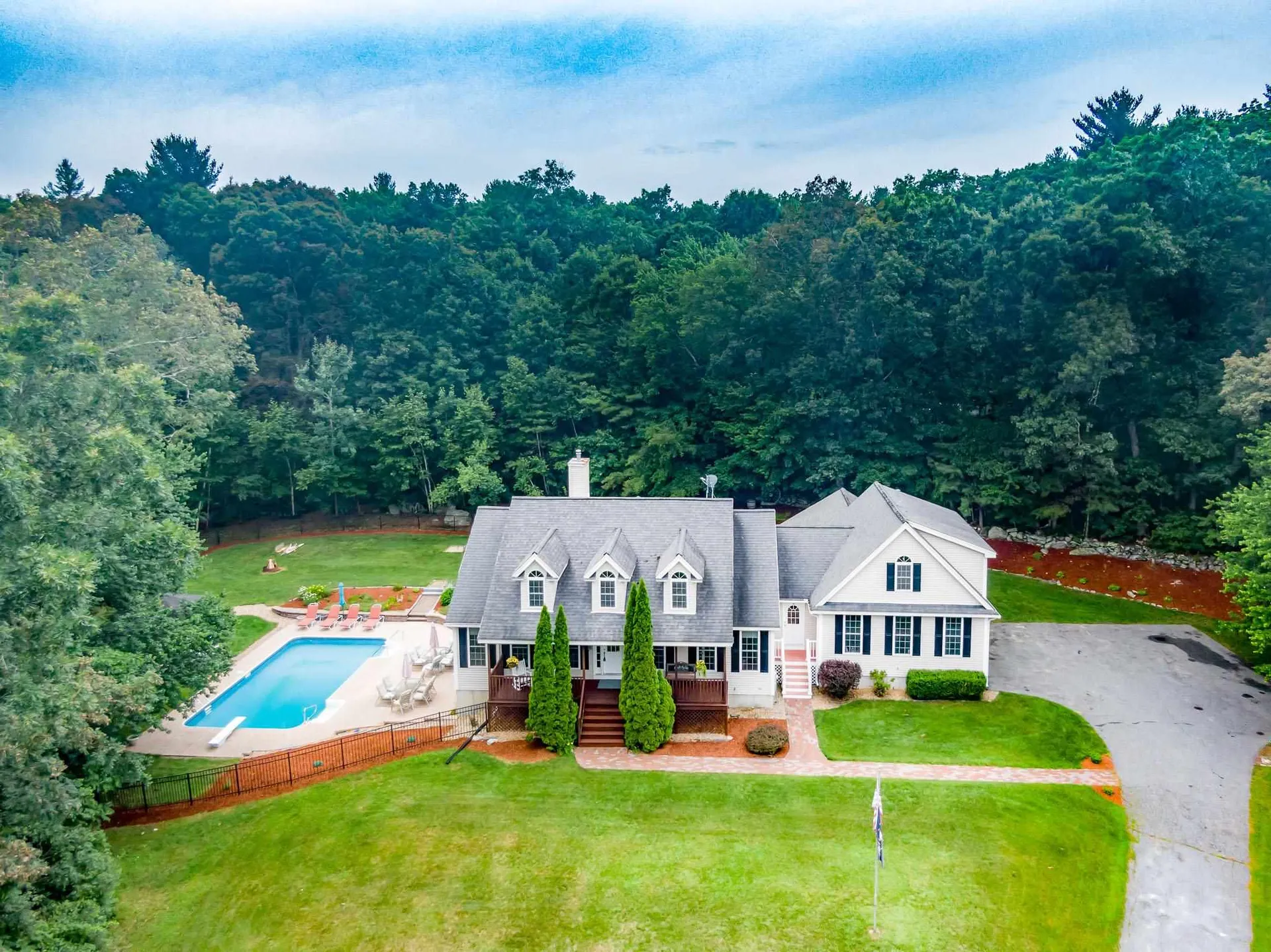 6 Corey Drive Pelham NH 03076