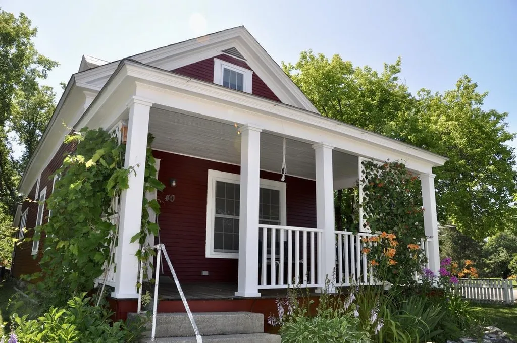 40 Middle Seymour Street Middlebury VT 05753