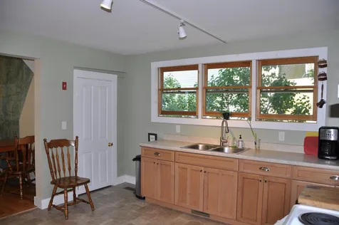 40 Middle Seymour Street Middlebury VT 05753