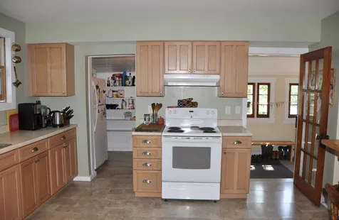 40 Middle Seymour Street Middlebury VT 05753
