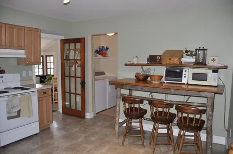 40 Middle Seymour Street Middlebury VT 05753