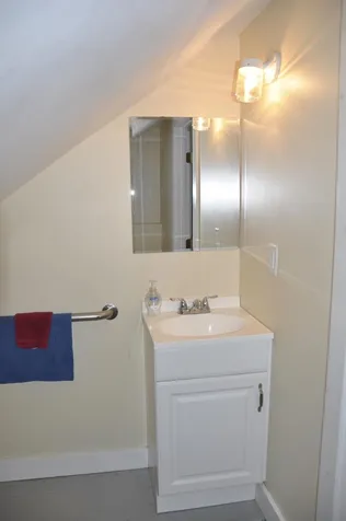 40 Middle Seymour Street Middlebury VT 05753