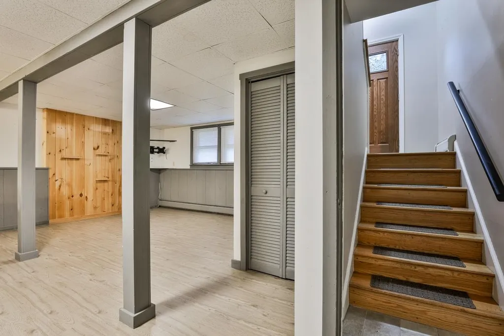 11 Patricia Drive Hudson NH 03051