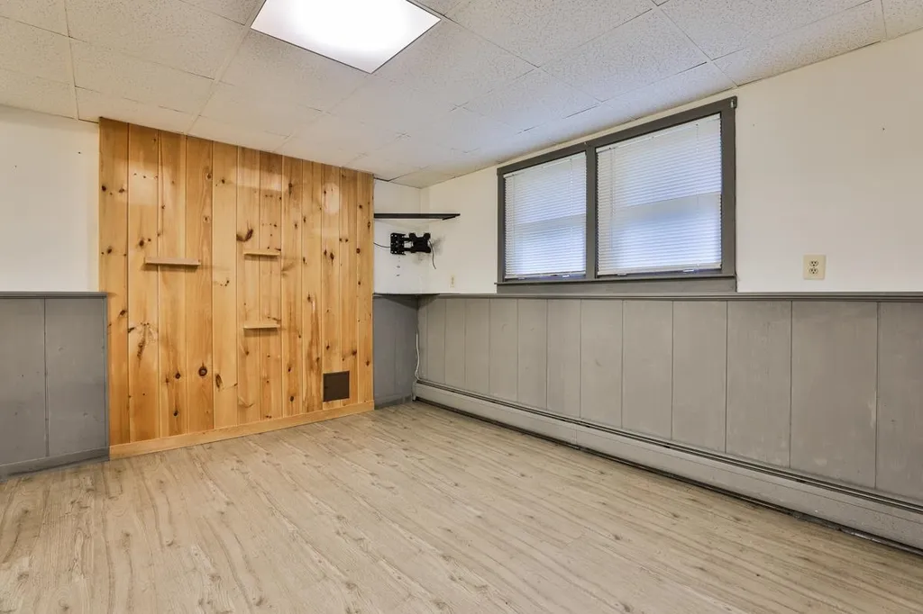 11 Patricia Drive Hudson NH 03051