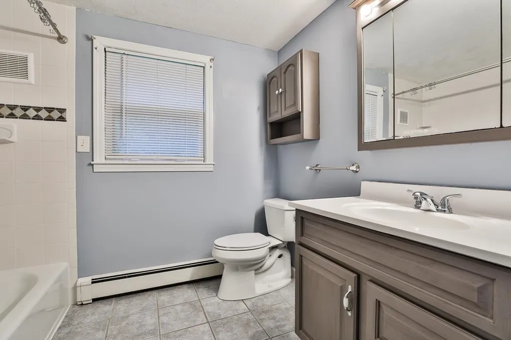 11 Patricia Drive Hudson NH 03051