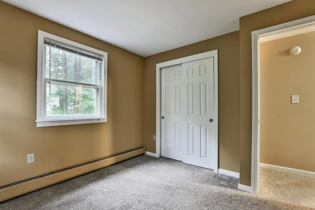 11 Patricia Drive Hudson NH 03051