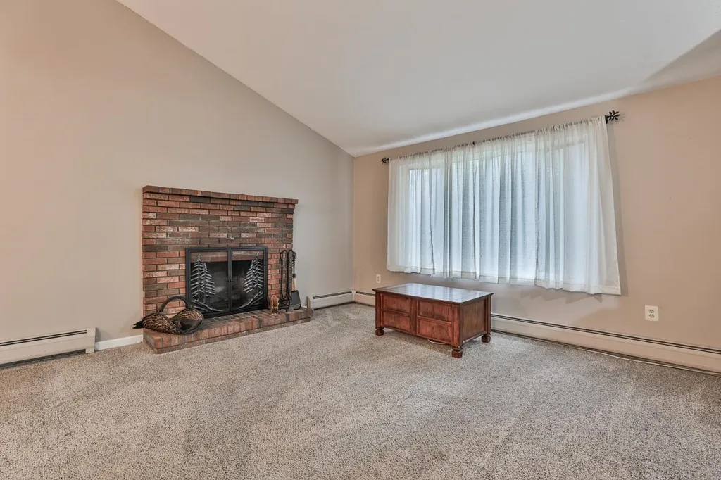 11 Patricia Drive Hudson NH 03051