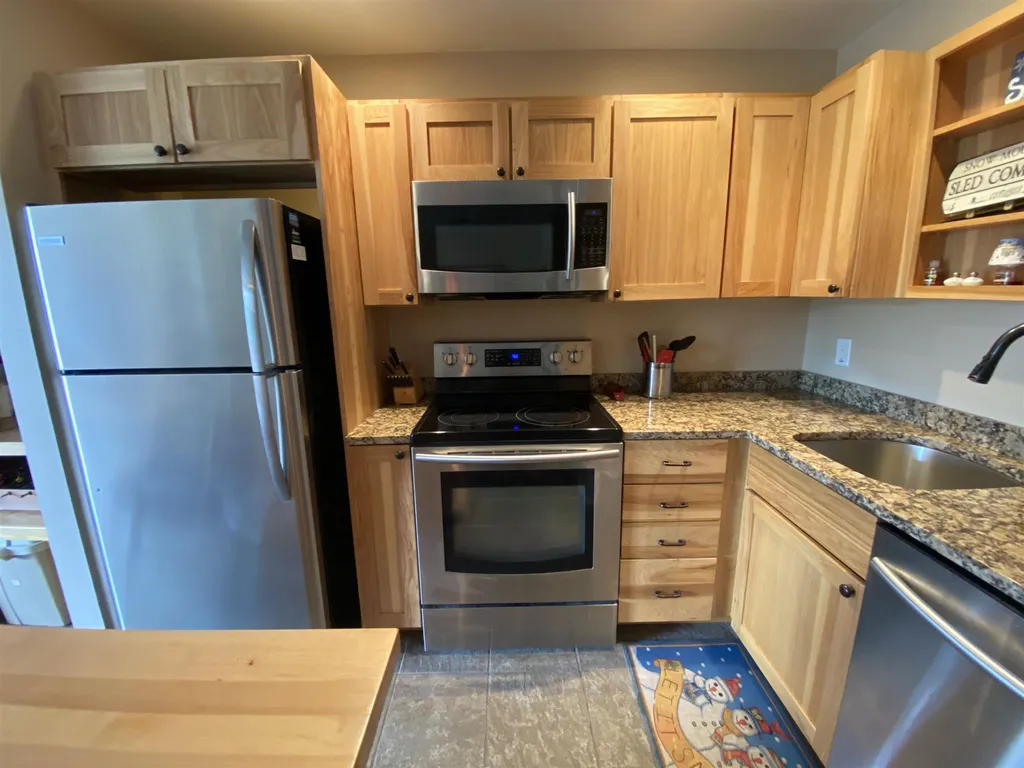 205 Mountainside Drive Warren VT 05674