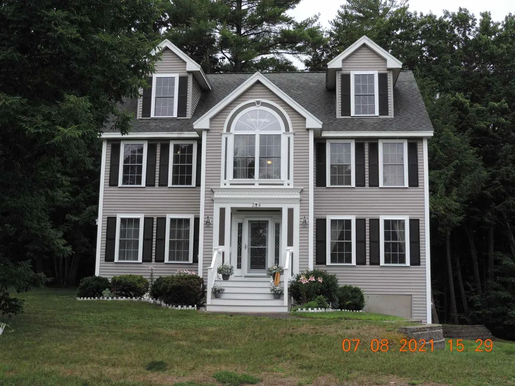 28 Hickory Lane Somersworth NH 03878