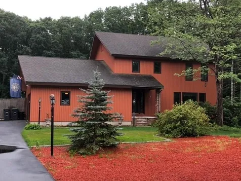34 Corriveau Drive Hooksett NH 03106
