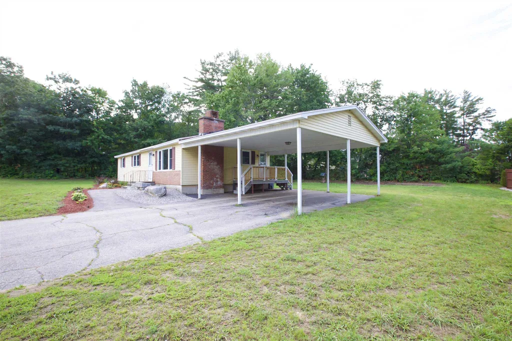1 Gosselin Avenue Hooksett NH 03106