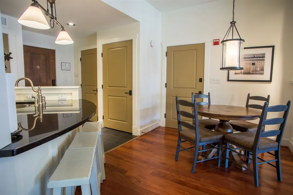 102 Forest Drive Warren VT 05674