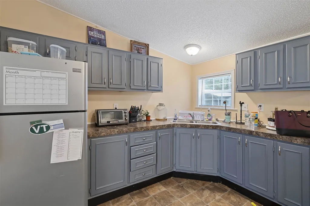 26 Garnet Lane Merrimack NH 03054