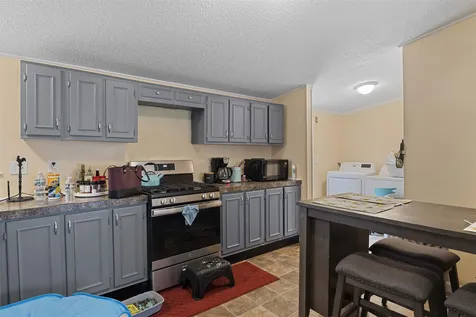 26 Garnet Lane Merrimack NH 03054