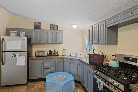 26 Garnet Lane Merrimack NH 03054