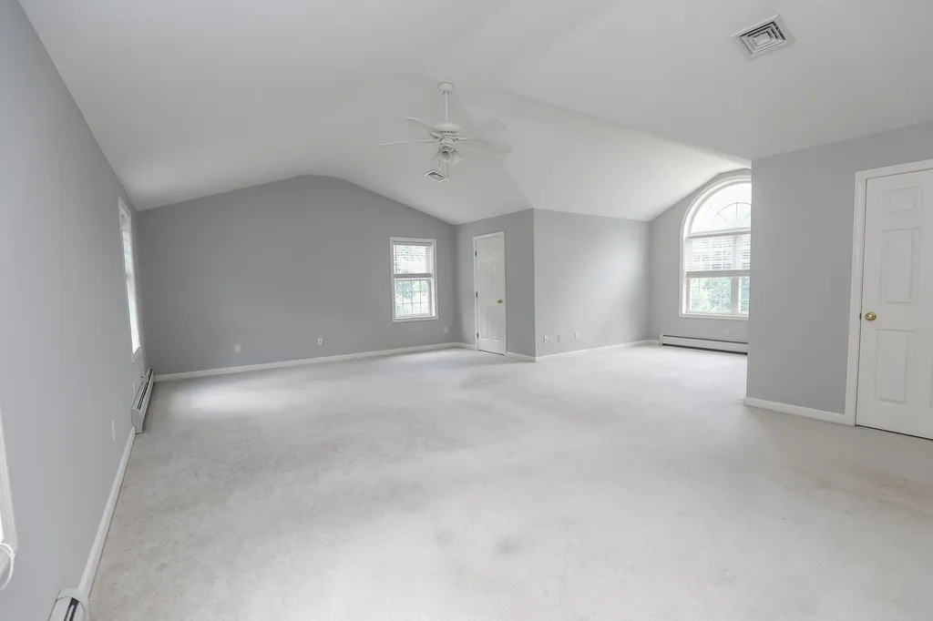 88 Berry Patch Lane Auburn NH 03032