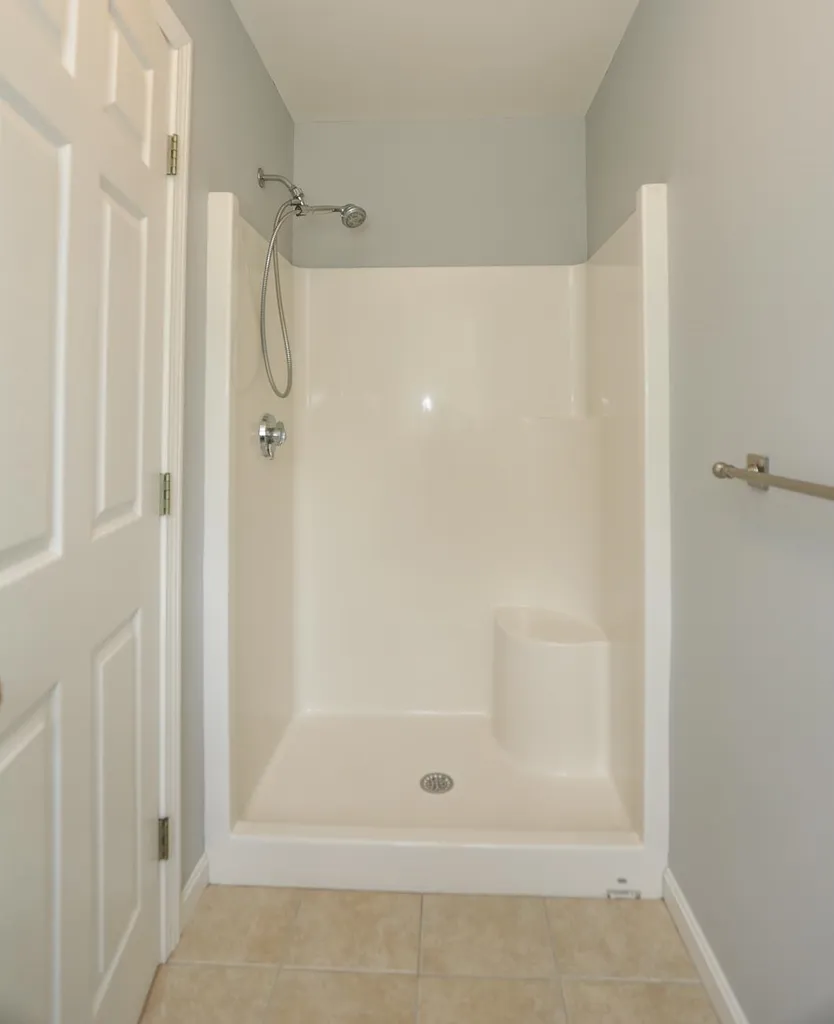 88 Berry Patch Lane Auburn NH 03032