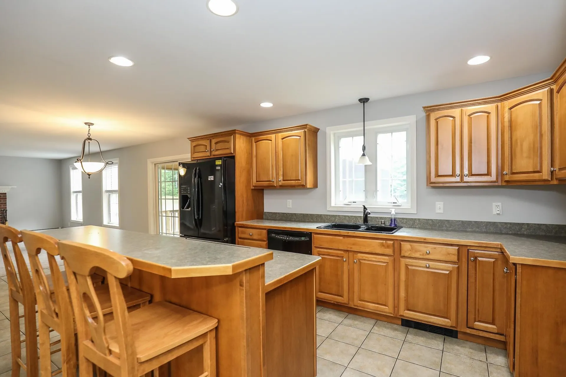 88 Berry Patch Lane Auburn NH 03032