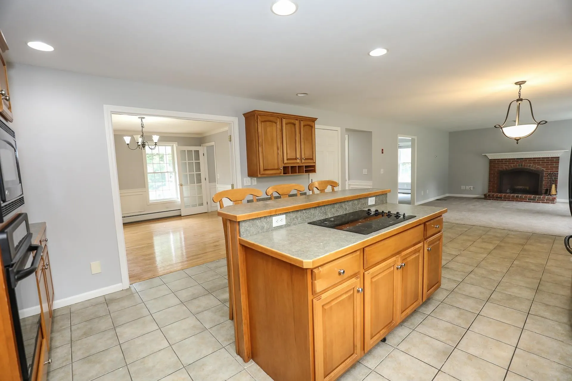 88 Berry Patch Lane Auburn NH 03032