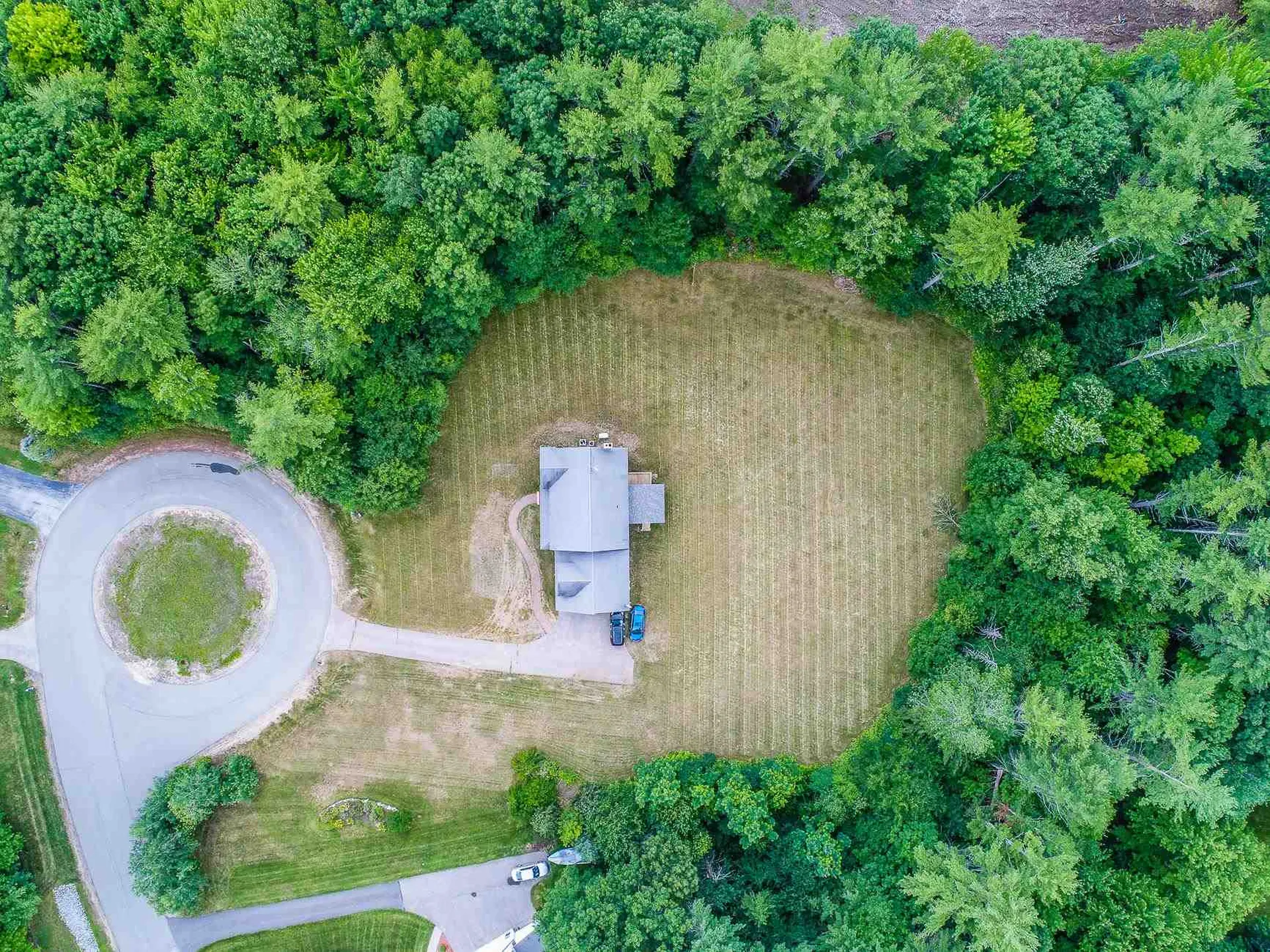 88 Berry Patch Lane Auburn NH 03032