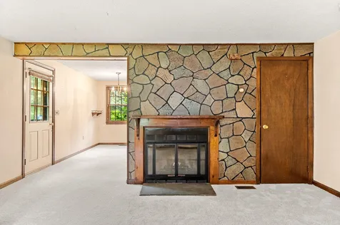 14l Juniper Road Derry NH 03038
