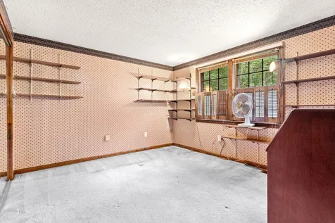 14l Juniper Road Derry NH 03038