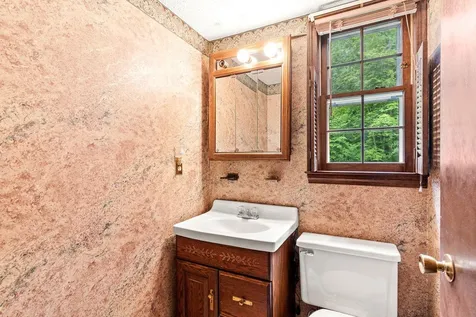 14l Juniper Road Derry NH 03038