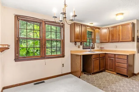 14l Juniper Road Derry NH 03038