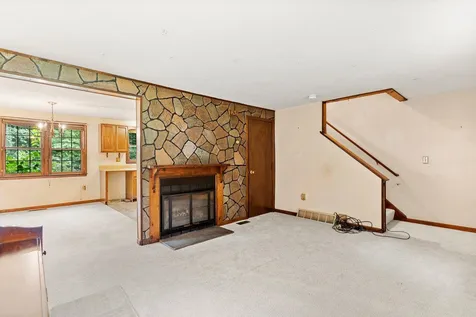 14l Juniper Road Derry NH 03038