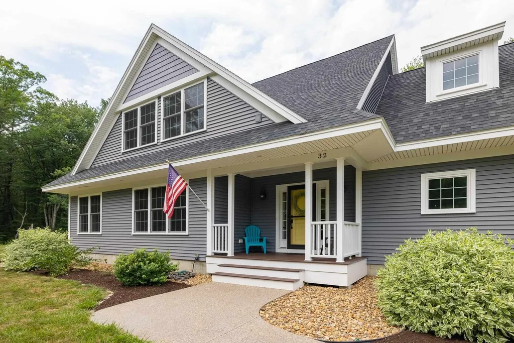 32 Holly Lane Greenland NH 03840