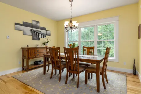 32 Holly Lane Greenland NH 03840