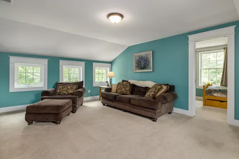 32 Holly Lane Greenland NH 03840