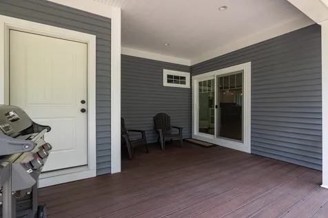 32 Holly Lane Greenland NH 03840