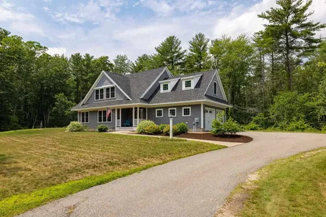 32 Holly Lane Greenland NH 03840