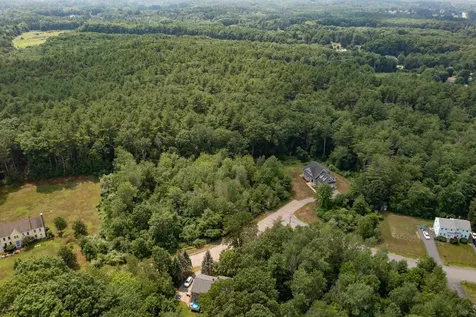 32 Holly Lane Greenland NH 03840