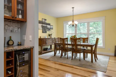 32 Holly Lane Greenland NH 03840