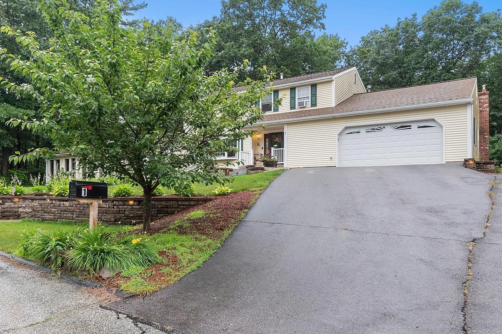 1 Heritage Circle Hudson NH 03051