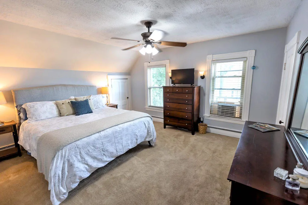 113 Riley Avenue Manchester NH 03103