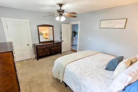 113 Riley Avenue Manchester NH 03103