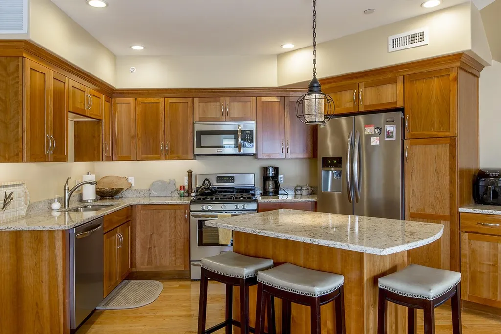 198 Islington Street Portsmouth NH 03801