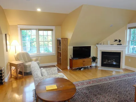 198 Islington Street Portsmouth NH 03801
