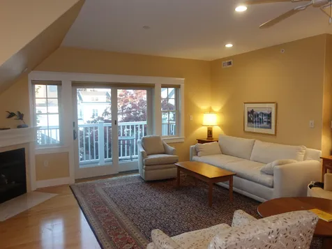 198 Islington Street Portsmouth NH 03801
