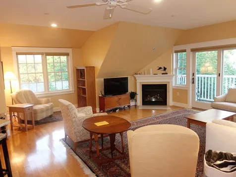 198 Islington Street Portsmouth NH 03801