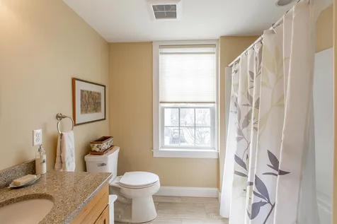 198 Islington Street Portsmouth NH 03801