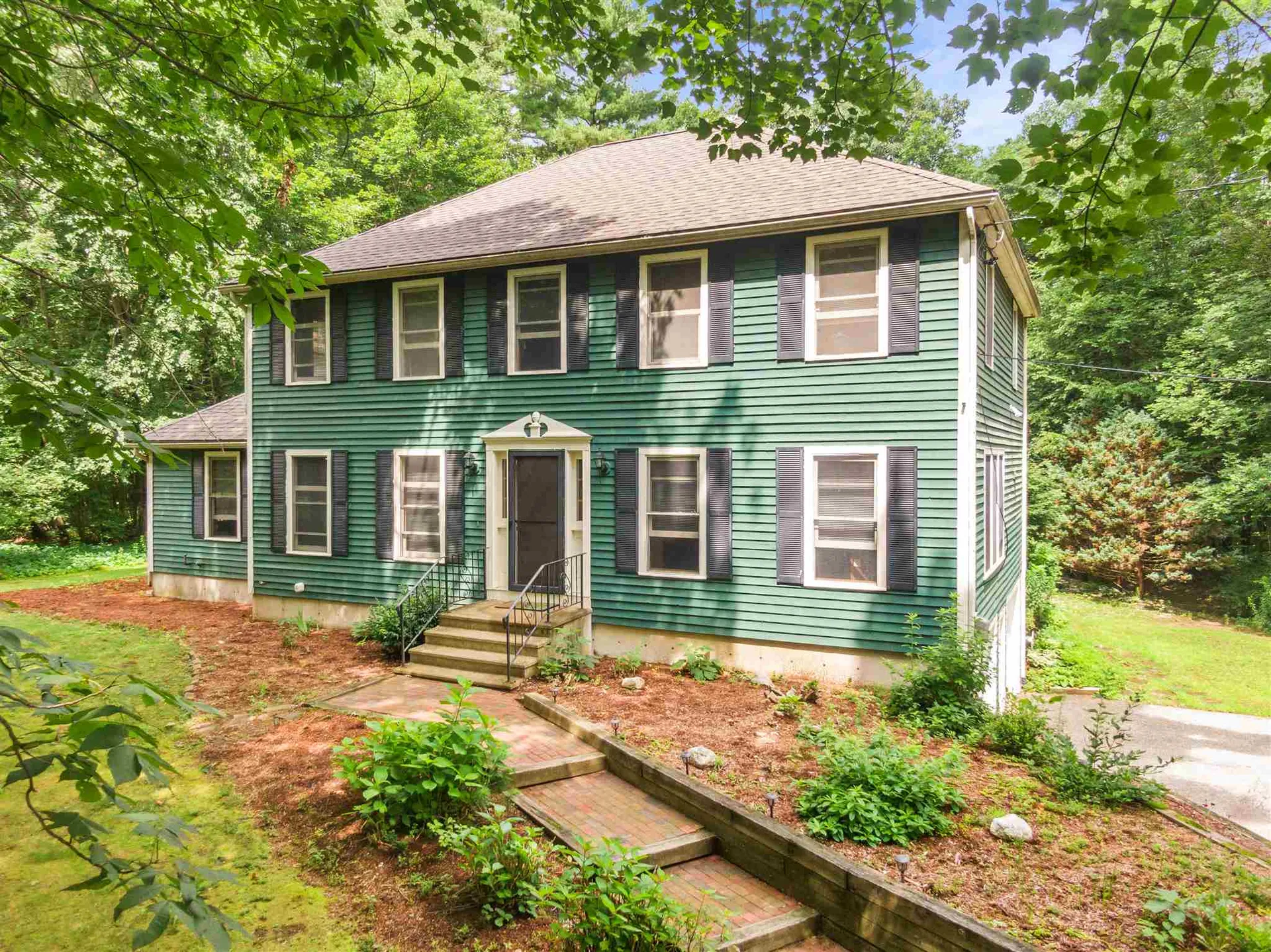 7 Fox Hollow Road Derry NH 03038
